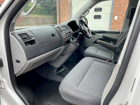 T5.1 2.0 TDi HIGHLINE KOMBI 140 T30 SWB 6sp MANUAL Diesel