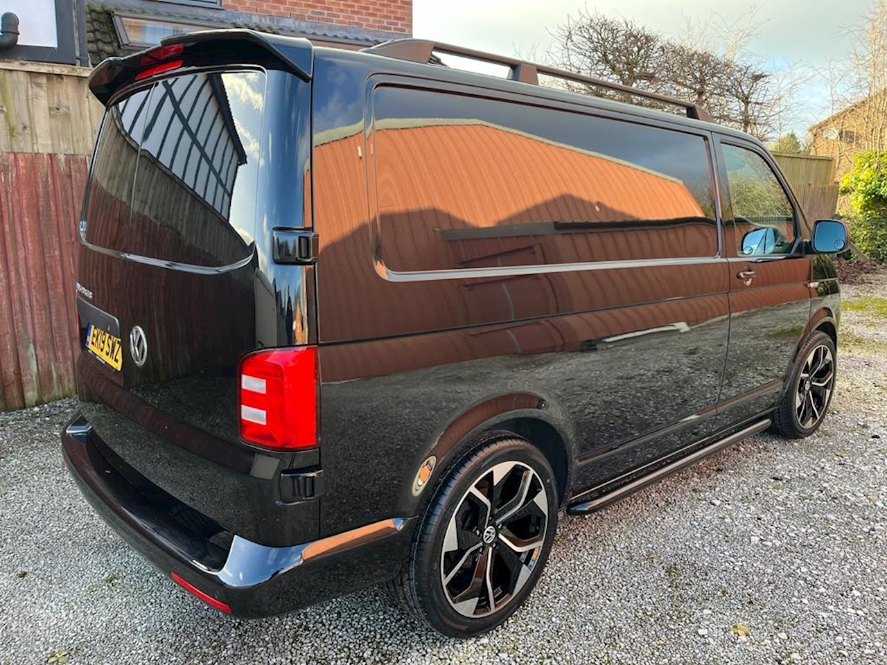 Used 2019 Volkswagen Transporter T6 2.0 TDi Black Edition DSG Auto 150 ...