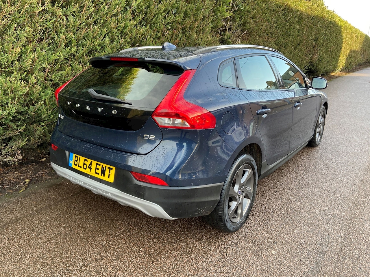 Used 2015 Volvo V40 D2 Cross Country Lux 1.6 HATCHBACK
