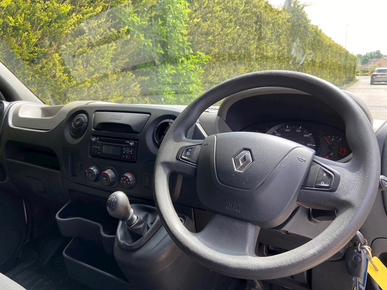 Used 2017 Renault Master 2.3 130bhp LWB LOW LOADER LUTON VAN 3.5Ton