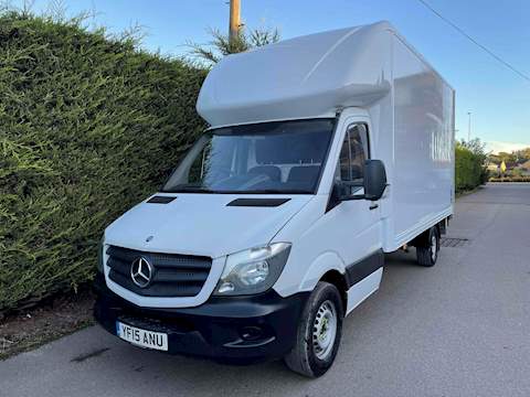 2.1 CDI 130bhp LARGE LUTON VAN - TAIL LIFT