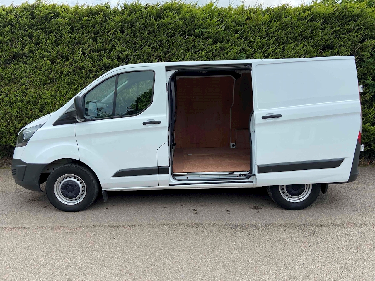 Used 2017 Ford Transit Custom 270 2 0 130bhp L1 H1 SWB Panel Van EURO