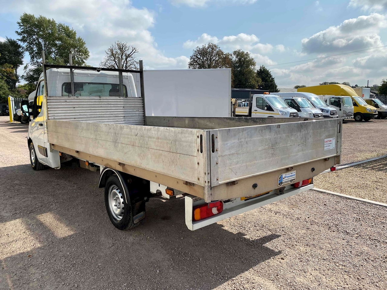 used-2014-renault-master-dci-35-2-3-150bhp-xlwb-14ft-dropside-flatbed
