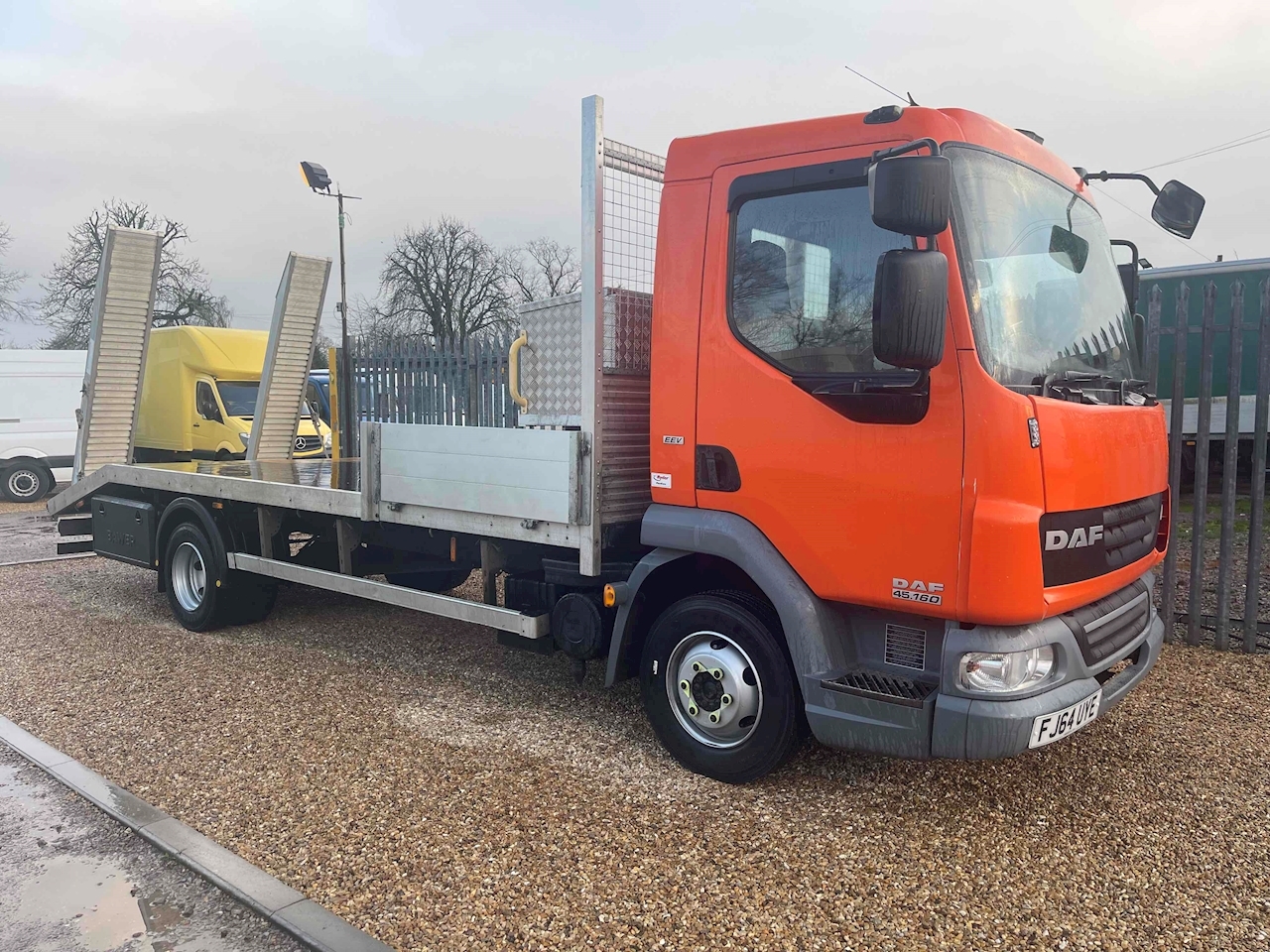 used-2014-daf-lf-45-7-5-ton-manual-beavertail-plant-recovery-truck-with