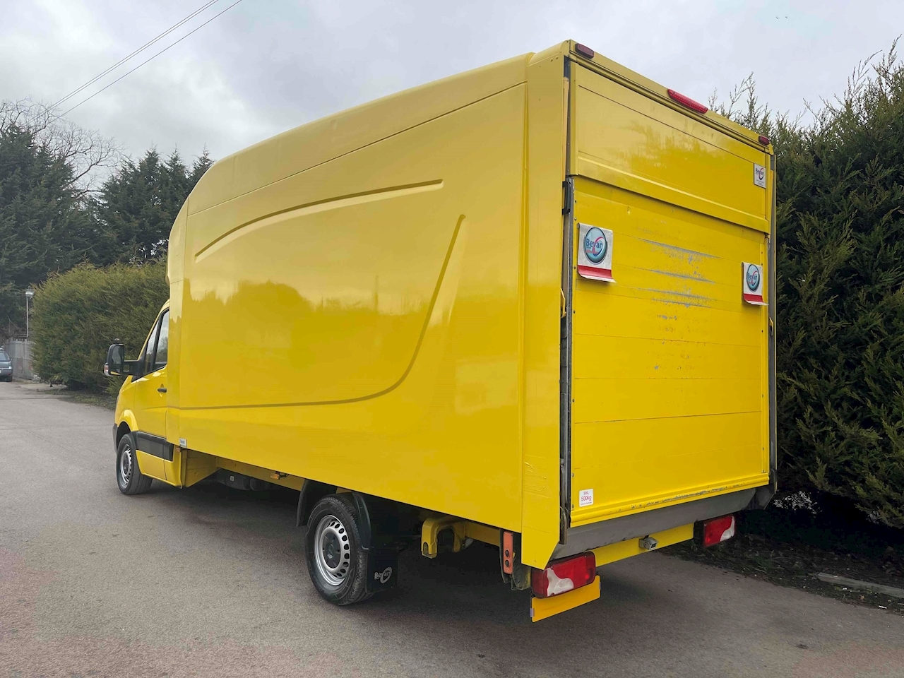 Used 2014 MercedesBenz Sprinter 313 2.1 CDI XLWB LUTON VAN TAIL LIFT YELLOW For Sale in