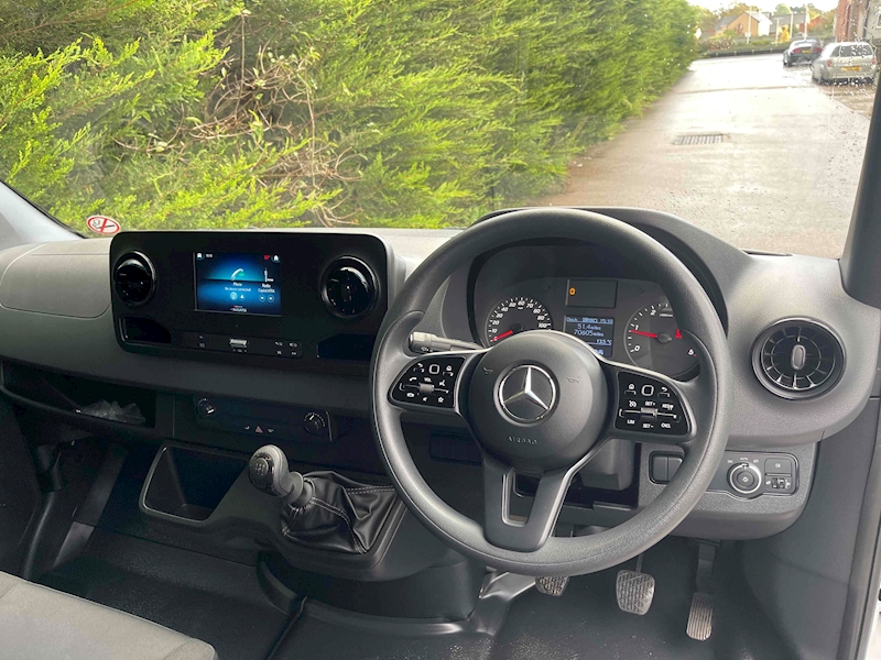 Mercedes-Benz 315 2.0 CDI 147bhp Progressive LWB L3 H2 PANEL VAN