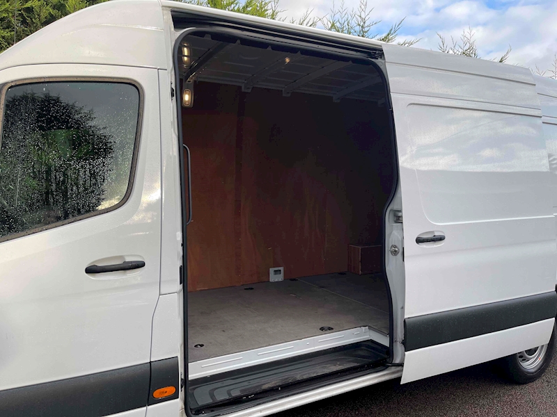 Mercedes-Benz 315 2.0 CDI 147bhp Progressive LWB L3 H2 PANEL VAN