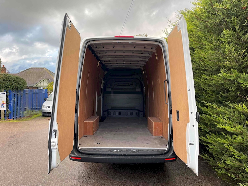 Mercedes-Benz 315 2.0 CDI 147bhp Progressive LWB L3 H2 PANEL VAN