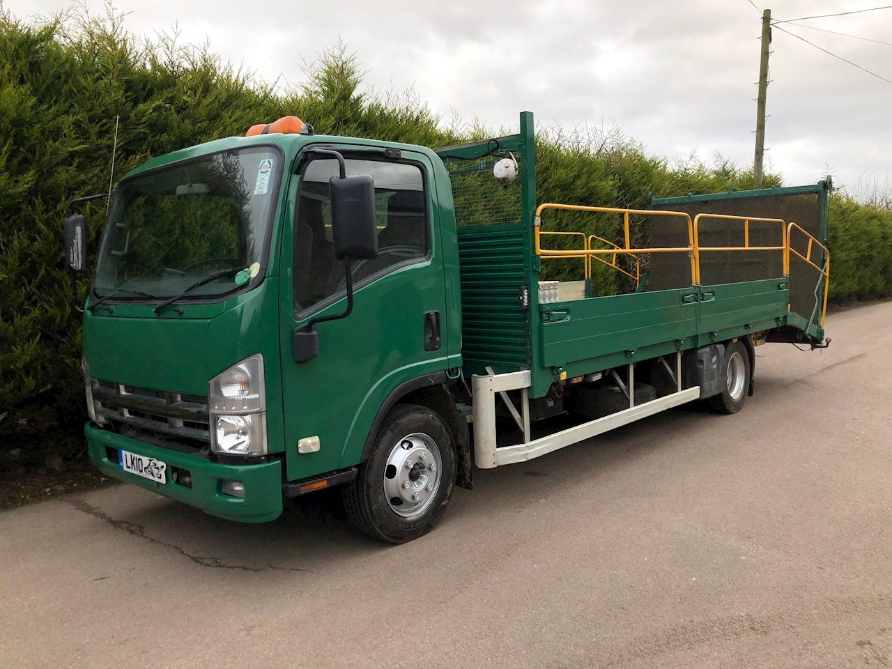 Used 2010 Isuzu Trucks Forward N75190 52 Plant Lorry Hydraulic Ramp