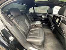 BMW 7 Series 6.6 M760L V12 Auto xDrive Euro 6 4dr - U3683