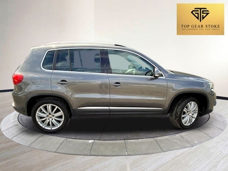 Volkswagen Tiguan 2.0 TDI Sport 4WD Euro 5 5dr - U4249