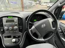 Hyundai i800 CRDi Style - U6207