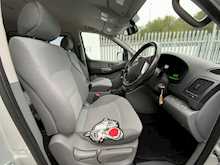 Hyundai i800 CRDi Style - U6207