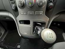 Hyundai i800 CRDi Style - U6207