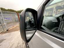 Hyundai i800 CRDi Style - U6207