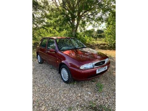 1.4 Ghia Hatchback 5dr Petrol Manual (175 g/km, 89 bhp)