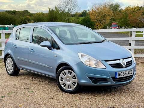 1.4 i 16v Club Hatchback 5dr Petrol Manual (142 g/km, 89 bhp)