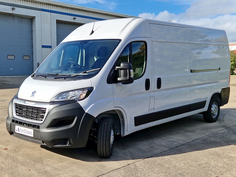 New Peugeot Boxer L3 H2 Professional LWB 2023, Free UK Delivery