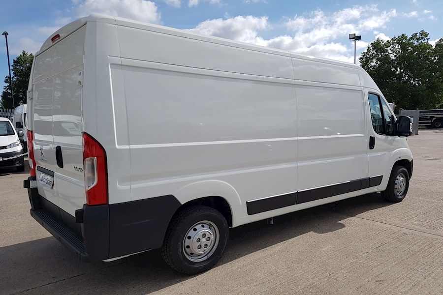 New Peugeot Boxer L4 H2 435 2.2Hdi 140ps Professional XLWB 2024 Free