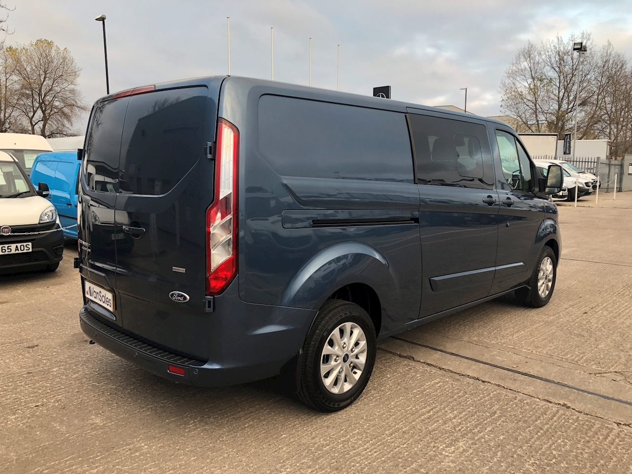 New Ford Transit Custom NEW MODEL 300 Double Cab L1 Limited 130ps 2020 ...