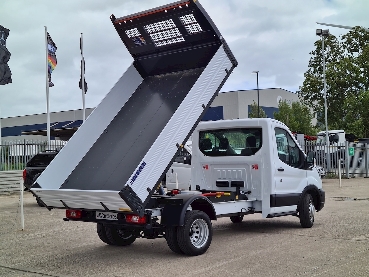 New Ford Transit 350 L2 RWD 2.0 EcoBlue 130ps Tipper MWB 2021 | Free UK
