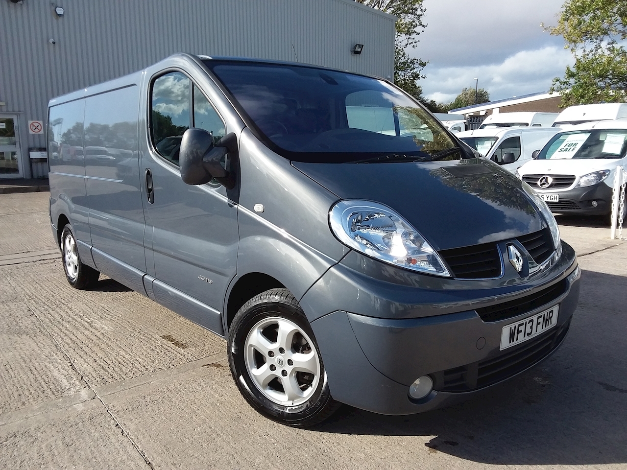 lwb renault trafic for sale