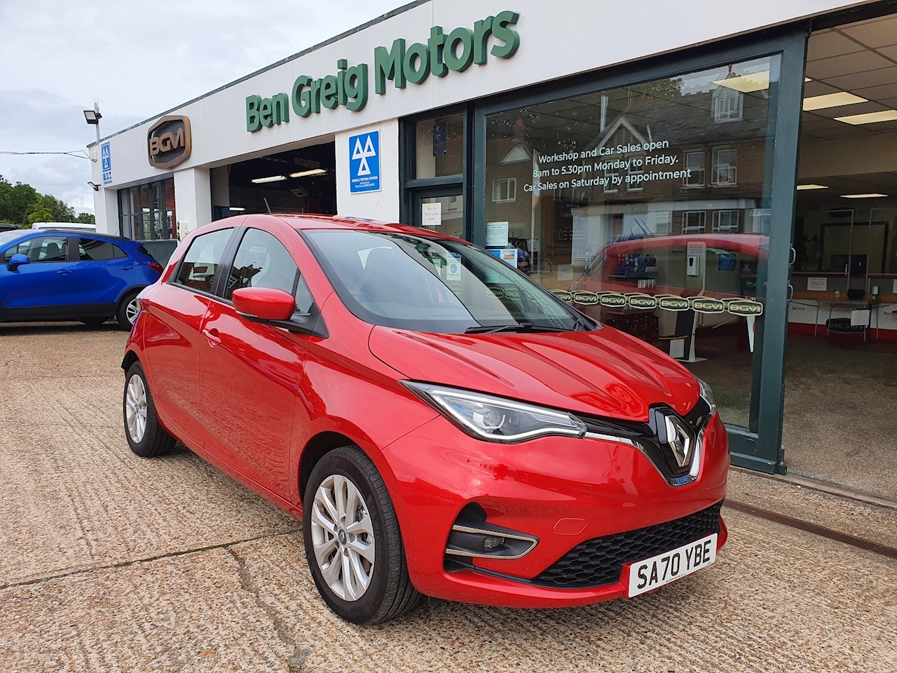 R110 52kWh Iconic Hatchback 5dr Electric Auto (i) (107 bhp)