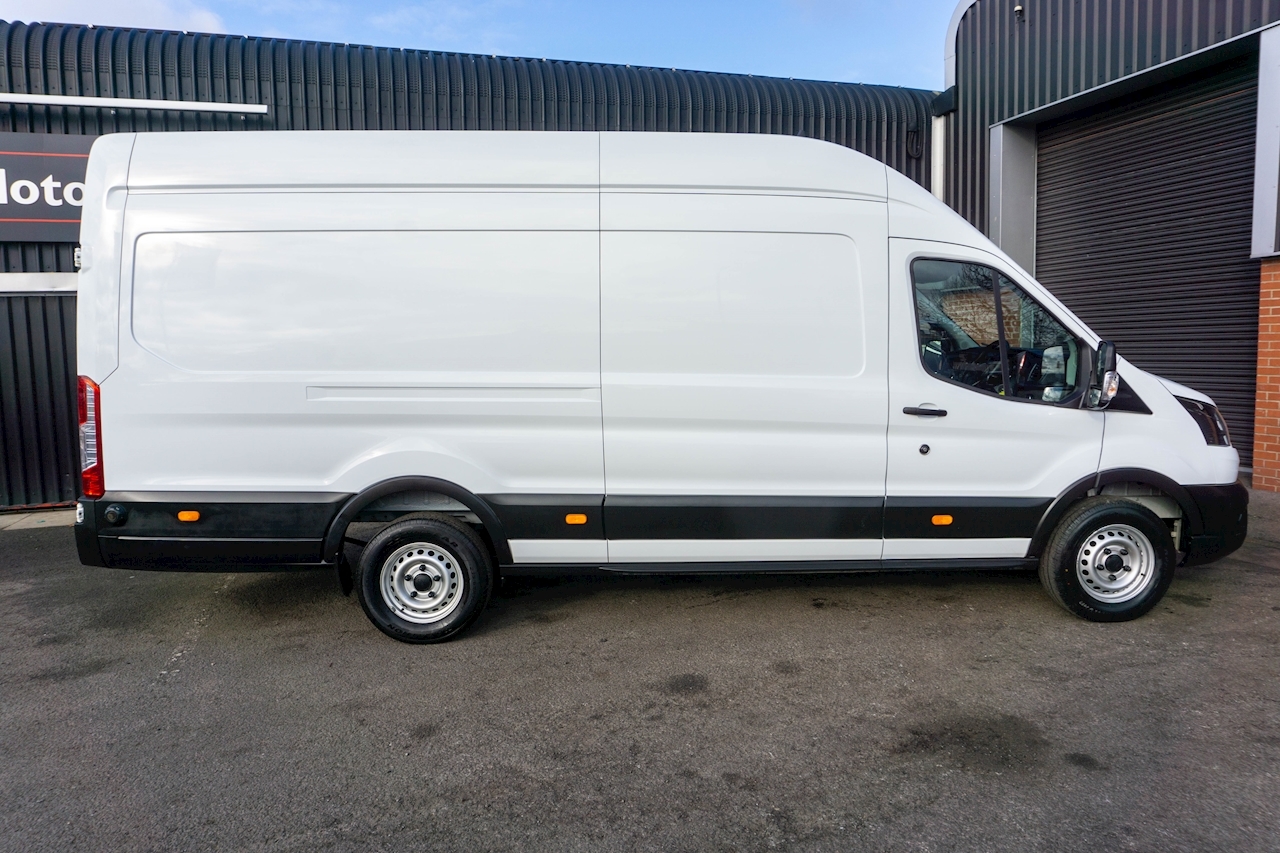 350 Leader L4 2.0TDCi 130ps XLWB Panel Van in White with Aircon.