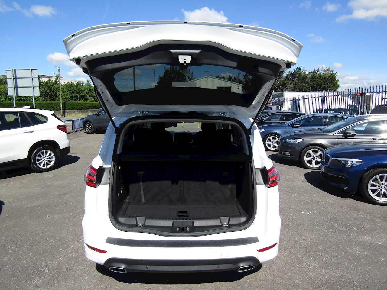 Used Ford SMax TDCi Titanium Pearce Bros Autorentals Ltd Yate Front