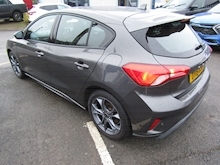 Ford Focus EcoBlue ST-Line - Thumb 13