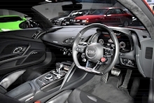 Audi R8 5.2 FSI V10 Plus - Thumb 8