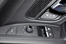 Audi R8 5.2 FSI V10 Plus - Thumb 23
