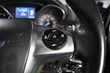 Ford Focus 1.6 TDCi Zetec Navigator - Thumb 18