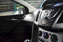 Ford Focus 1.6 TDCi Zetec Navigator - Thumb 22