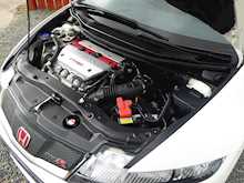 Honda Civic I-Vtec Championship White Type R