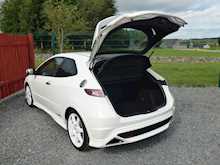 Honda Civic I-Vtec Championship White Type R