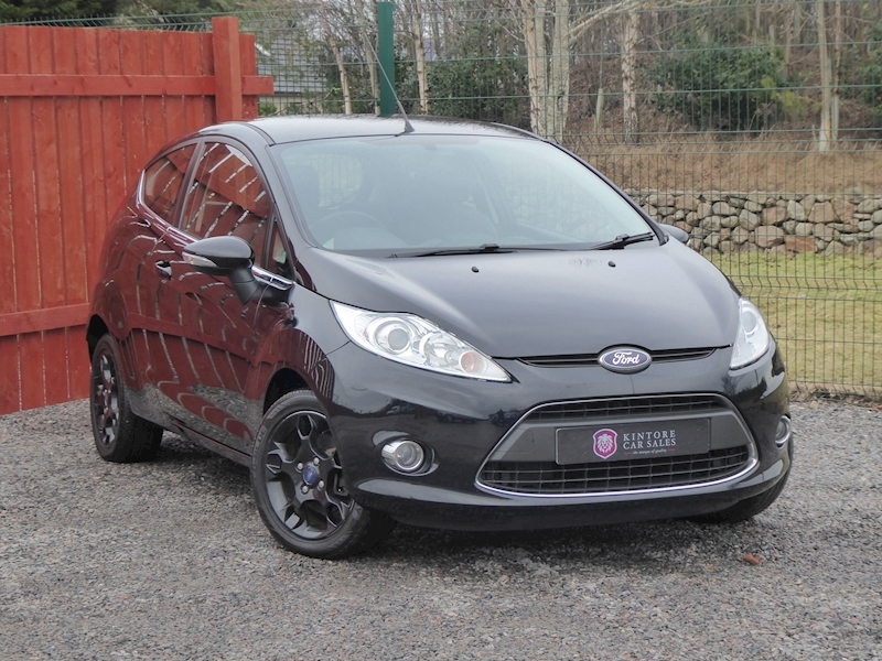 Ford Fiesta Zetec Hatchback 1.2 Manual Petrol