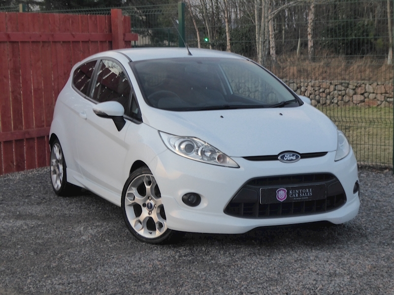 Ford Fiesta Zetec S Hatchback 1.6 Manual Petrol