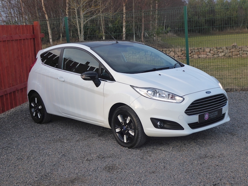 Used 2016 Ford Fiesta Zetec White Edition Autumn For Sale (U1785 ...