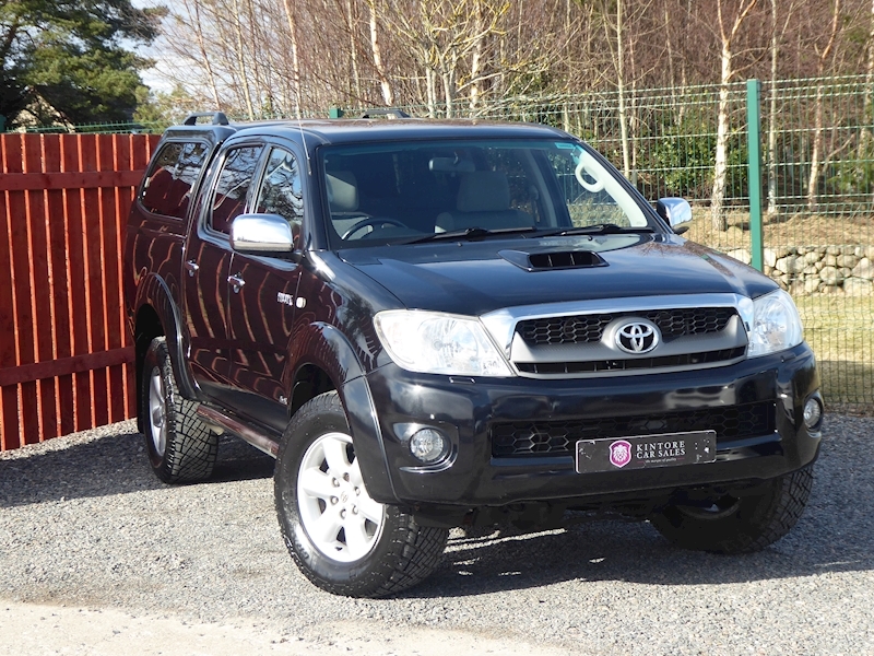 Toyota Hilux Invincible 4X4 D-4D Dcb Light 4X4 Utility 3.0 Manual Diesel