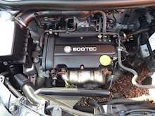 Vauxhall Corsa Sxi 16V