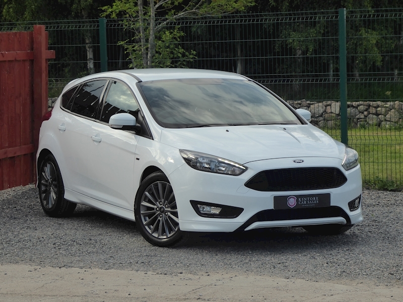 Ford Focus St-Line Hatchback 1.0 Manual Petrol
