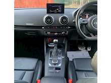 Audi RS3 2.5 TFSI Quattro Spotback S-Tronic