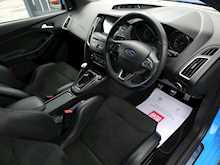 Ford Focus 2.3T EcoBoost RS AWD