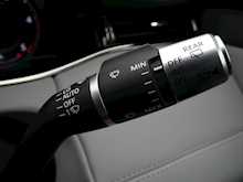 Land Rover Range Rover Evoque 2.0 D180 R-Dynamic SE Auto 4WD