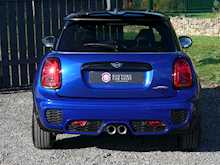 MINI Hatch 2.0 John Cooper Works, Manual