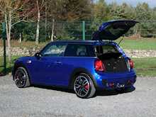 MINI Hatch 2.0 John Cooper Works, Manual