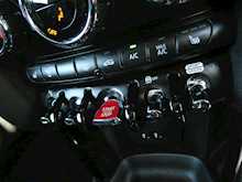 MINI Hatch 2.0 John Cooper Works, Manual