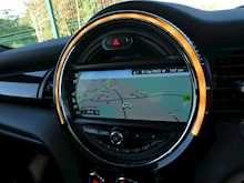 MINI Hatch 2.0 John Cooper Works, Manual