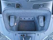 Audi R8 4.2 FSI V8 Quattro, Manual, Coupe